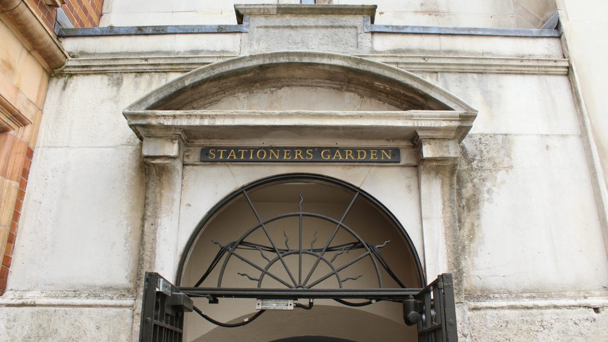 entrance to stationers garden